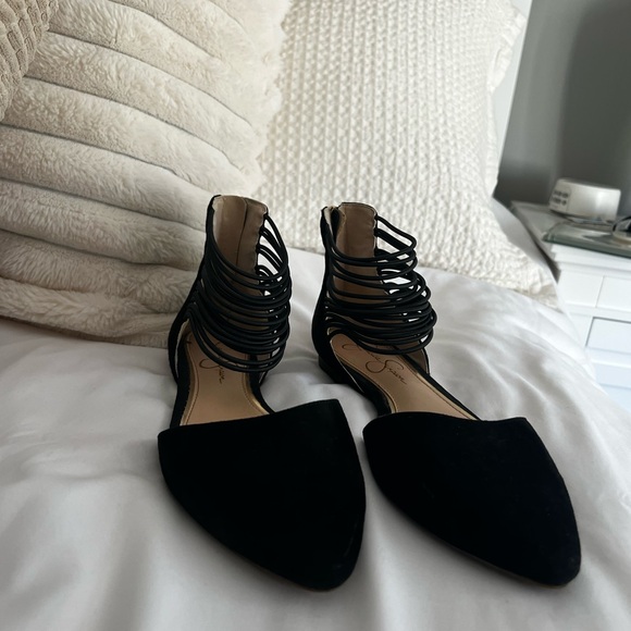 Chic Black Women's Heels - Picture 2 of 7